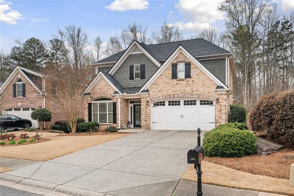 1525 Camden Cove Drive, Cumming, Georgia image 2