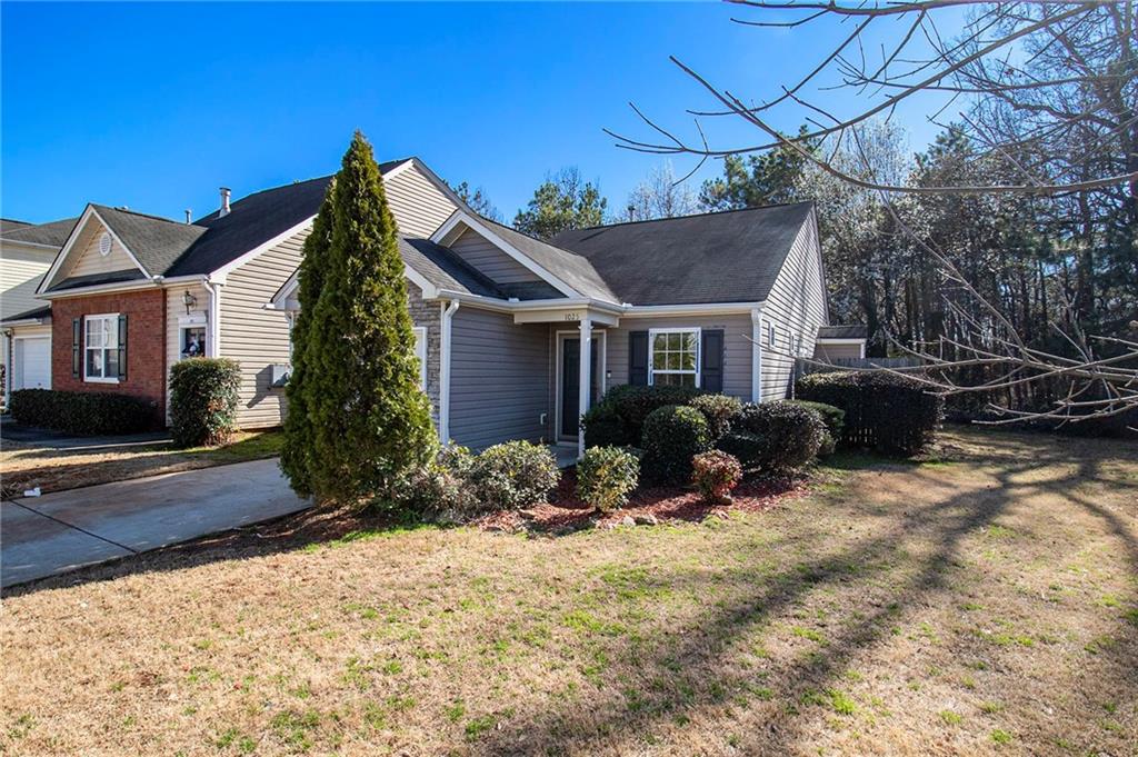 1025 Lakeside Circle Cir, Covington, Georgia image 2