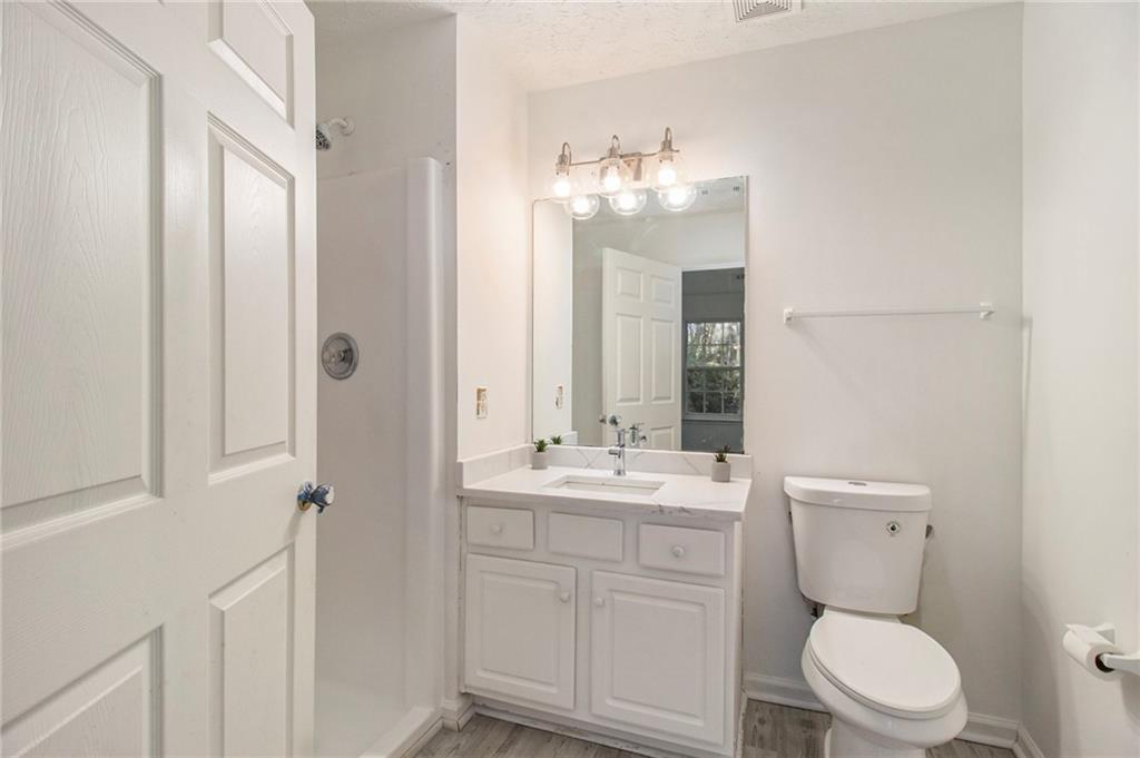 1025 Lakeside Circle Cir, Covington, Georgia image 12