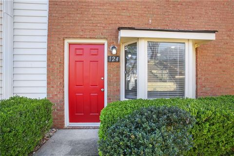 Photo of 124 Holcomb Ferry Road, Roswell, GA 30076 (MLS # 7752574)