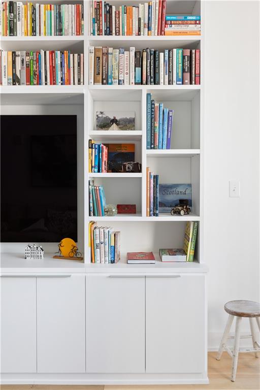 775 Juniper Street NE 617