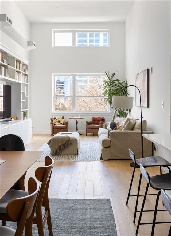 775 Juniper Street NE 617