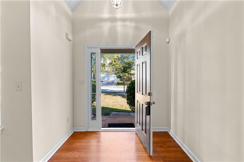 2734 South Hills