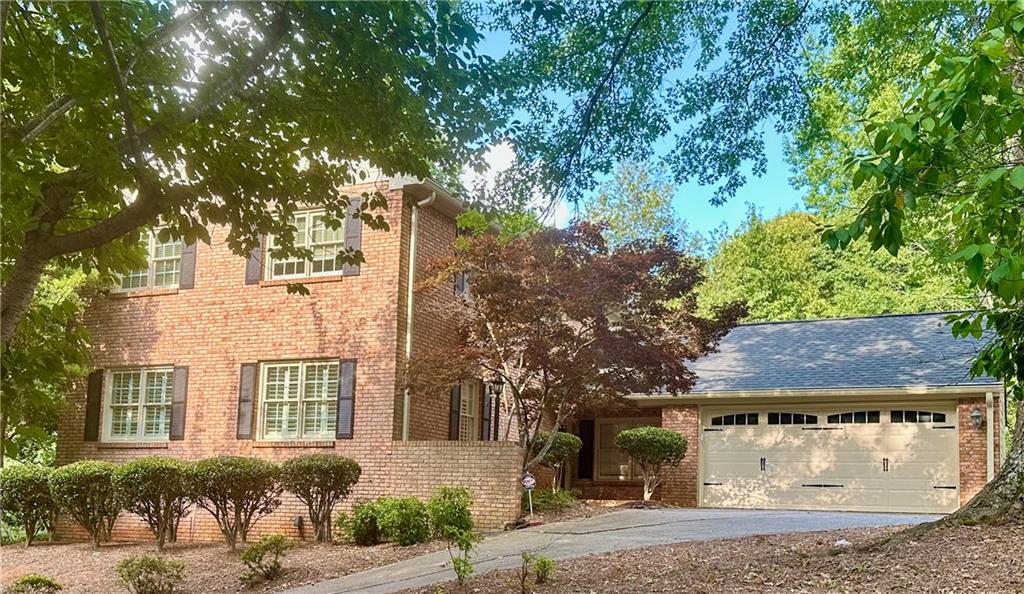 Updated 4 bedroom traditional in sought after Chadds Ford!  Hardwood floors in foyer and family room with bookcases.  Screened porch overlooks nicely landscaped yard.  Lots of cabinet space in the kitchen with granite counters and stainless appliances.  Separate living and dining rooms.   4 bedrooms upstairs and primary bath with dual vanities.  Neutral paint and flooring, full finished basement as well.  Excellent community with pool and tennis located in Timber Ridge/Dodgen/Pope school districts.