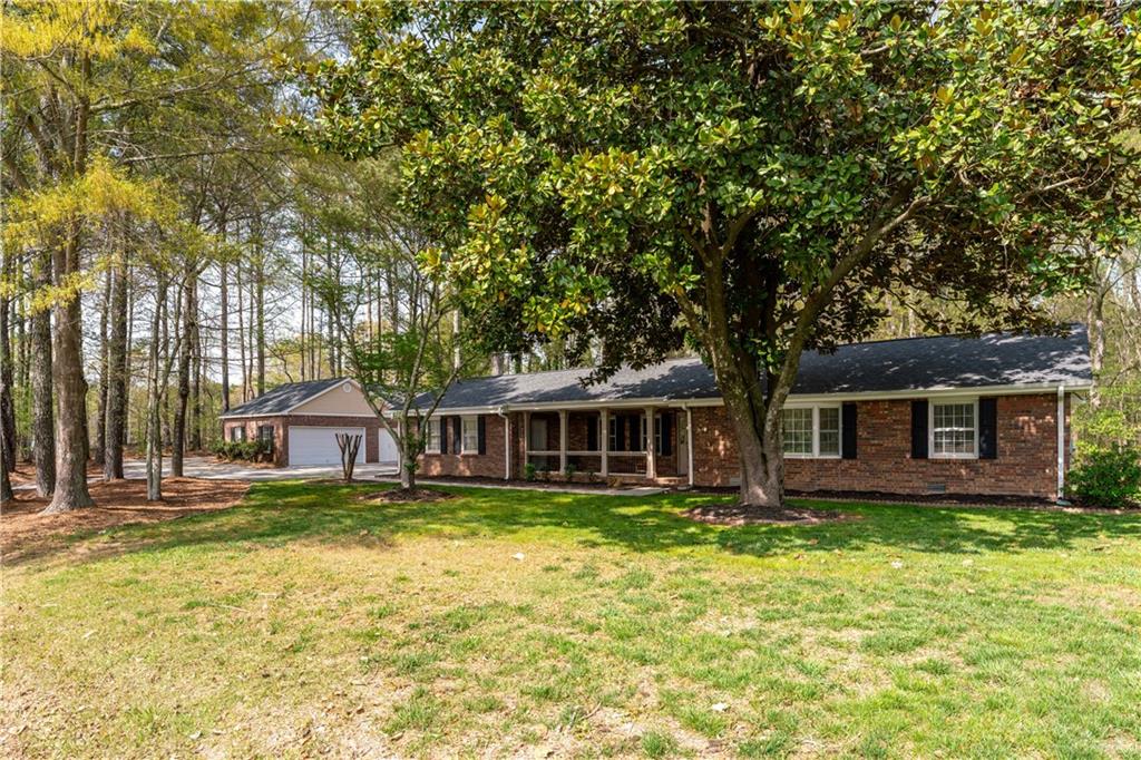 4220 Smith Road, Loganville, Georgia image 1