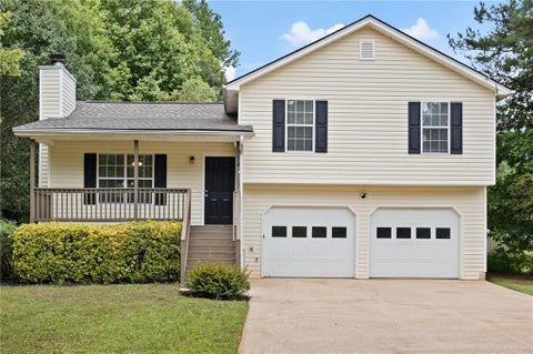 Homes For Sale - 34 Canter Lane<br/> Dallas, GA 30157
