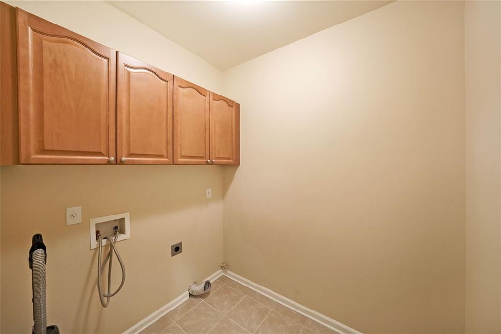 223 Glens Loop, Woodstock, Georgia image 25