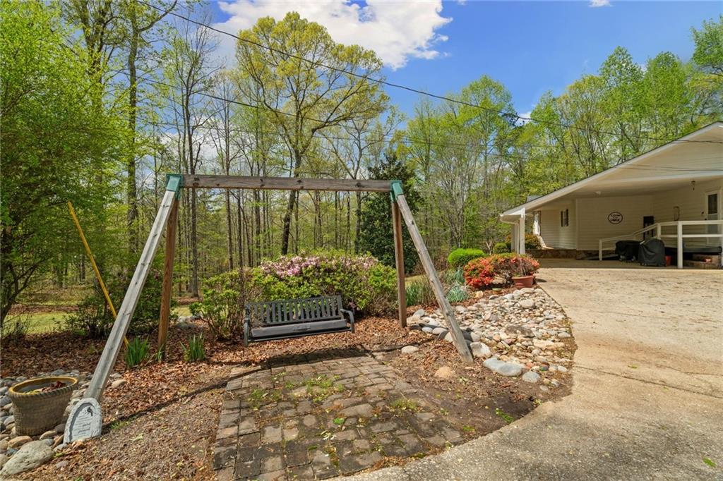 4286 Pool Road