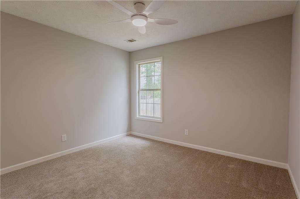 4565 English Oaks Lane, Lilburn, Georgia image 37