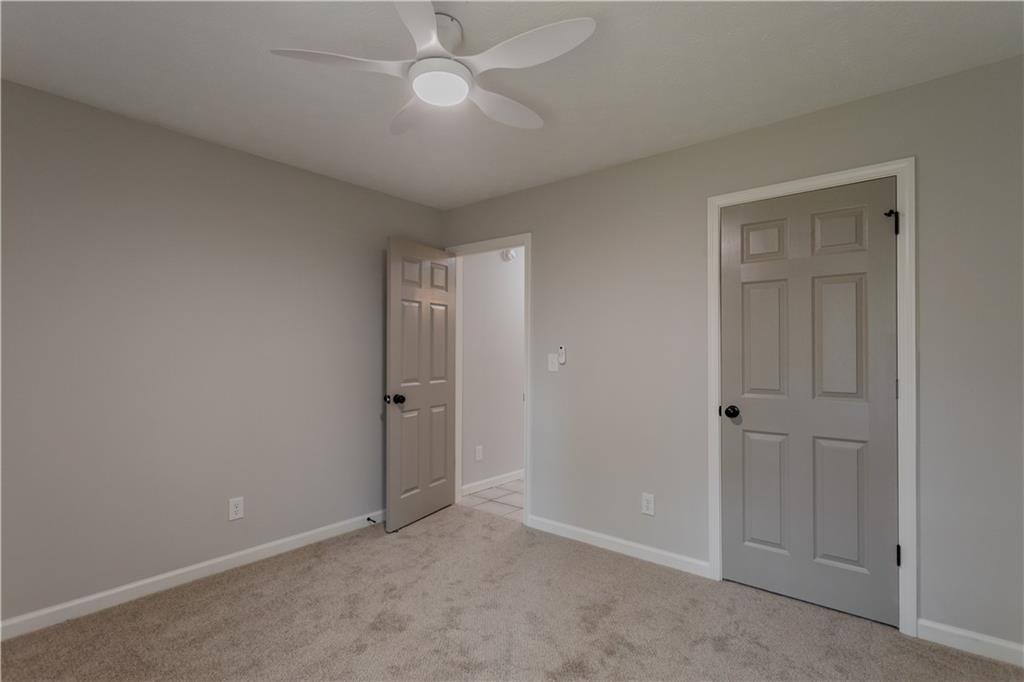 4565 English Oaks Lane, Lilburn, Georgia image 38