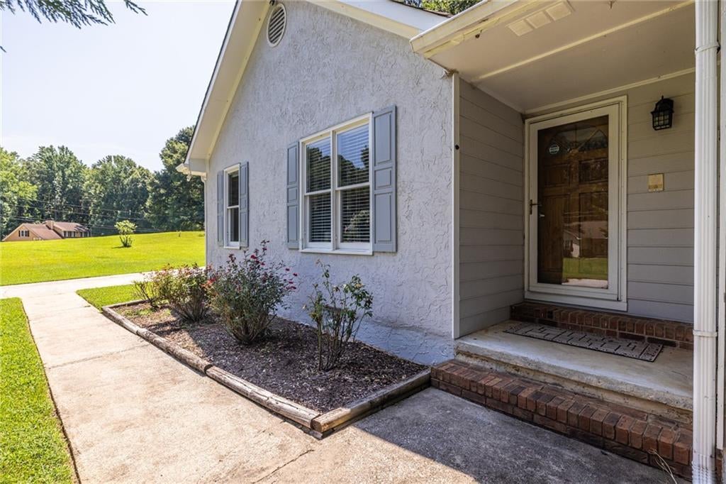 215 Valley Brook Trail