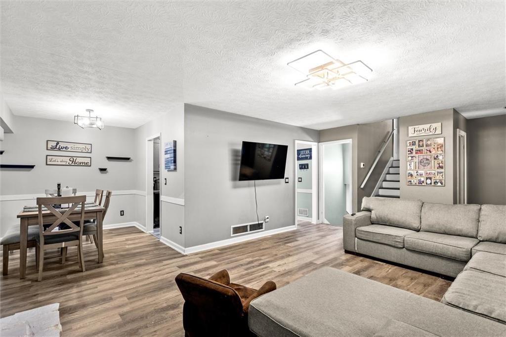 5006 Dekalb Way