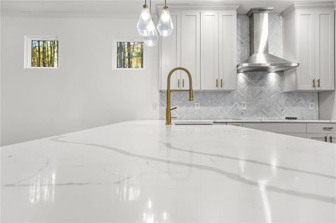 Apartment For Sale - 702 Barberry Drive<br/> Woodstock, GA 30188