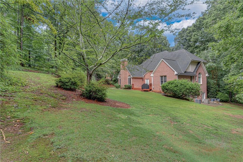 5081 Oak Farm Way, Flowery Branch, Georgia image 13