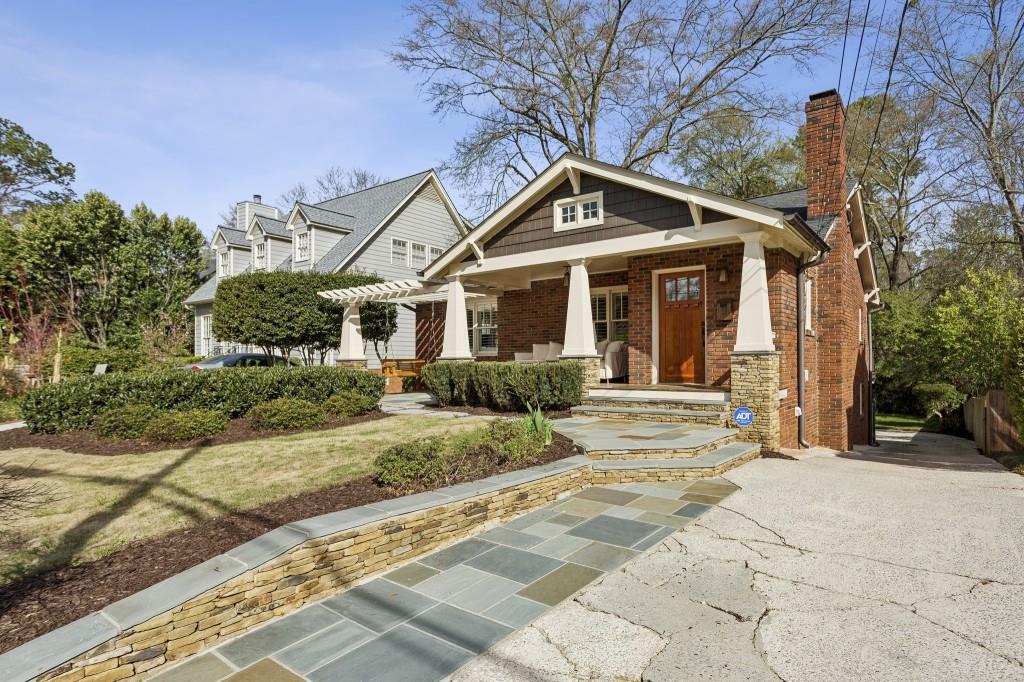 832 Amsterdam Avenue