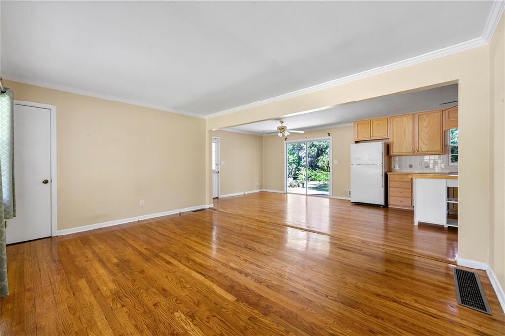 2262 Hurt Road, Marietta, Georgia image 4