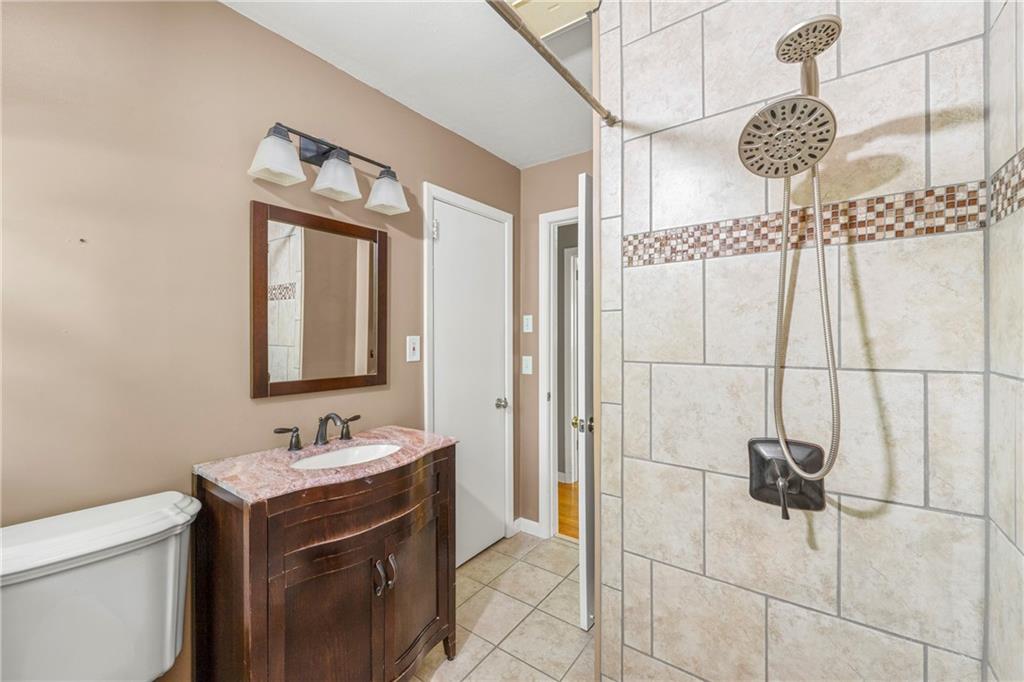 2262 Hurt Road, Marietta, Georgia image 13