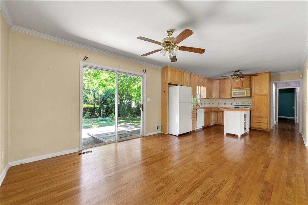 2262 Hurt Road, Marietta, Georgia image 6