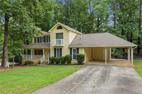Homes For Sale - 392 Princeton Way<br/> Lawrenceville, GA 30044