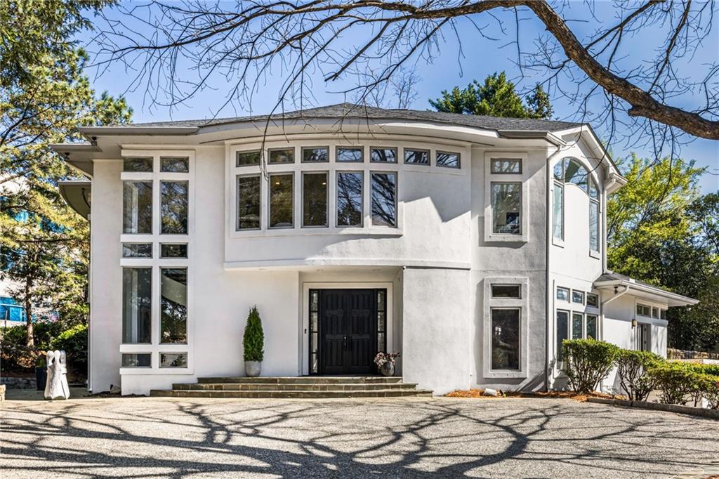 35 Robin Hood Road NE