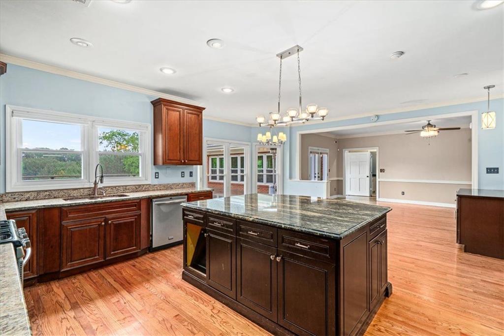 1212 Lee Whatley Drive, Lithonia, Georgia image 13
