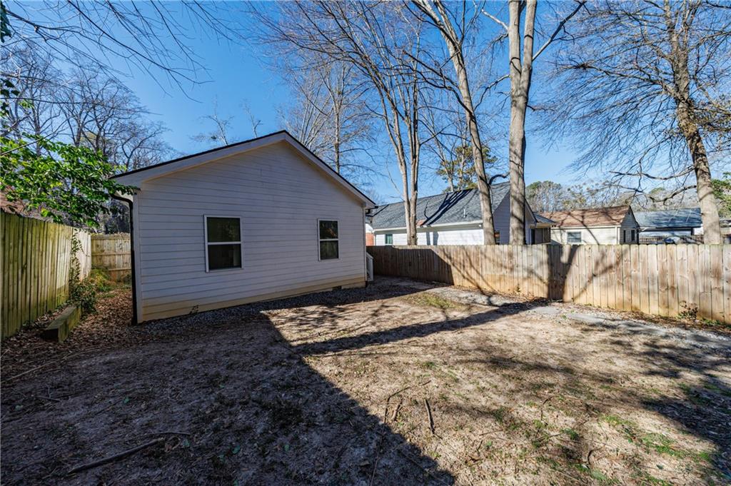 130 Burbank Drive SW