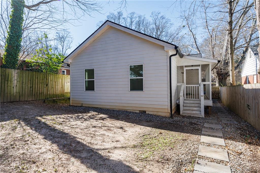 130 Burbank Drive SW