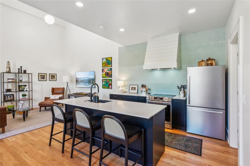 955 SE Wylie Street SE Unit 4