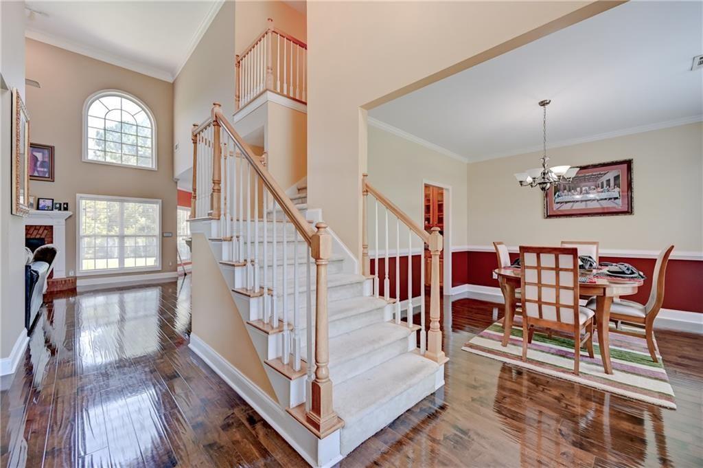2560 Oak Creek Lane