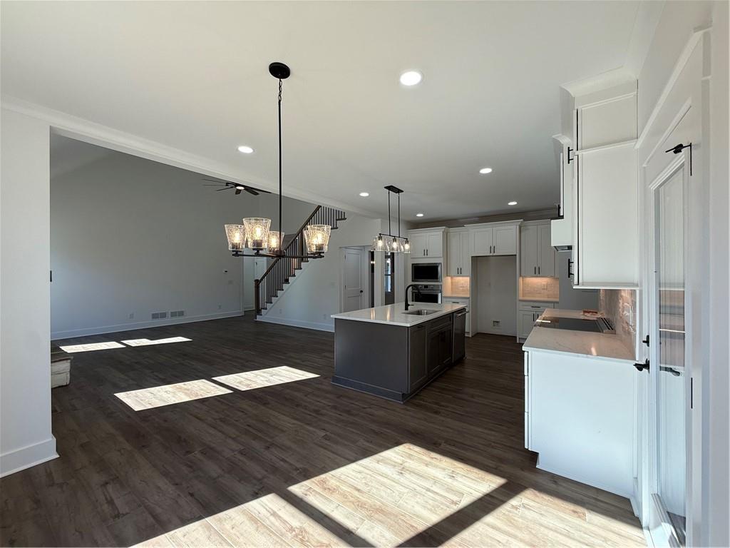 Hawks Crest - Residential