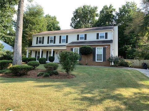 Homes For Rent - 4536 Woodlawn Lake Drive<br/> Marietta, GA 30068
