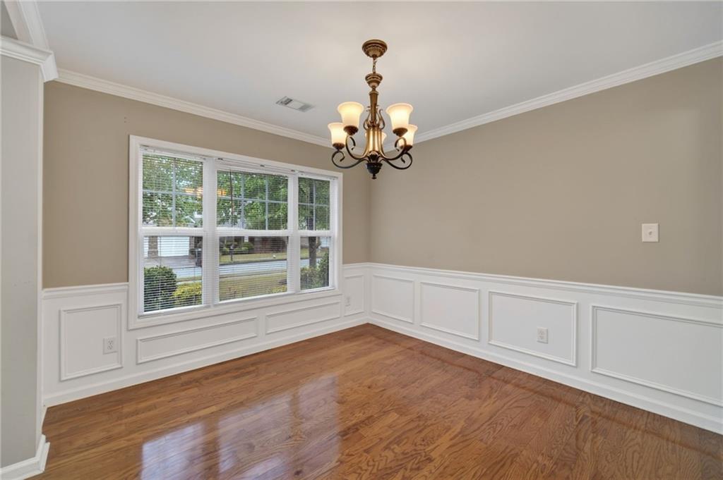 2463 Walnut Tree Lane