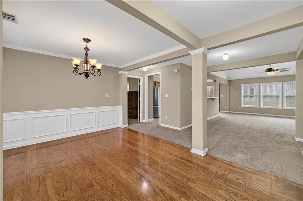 2463 Walnut Tree Lane