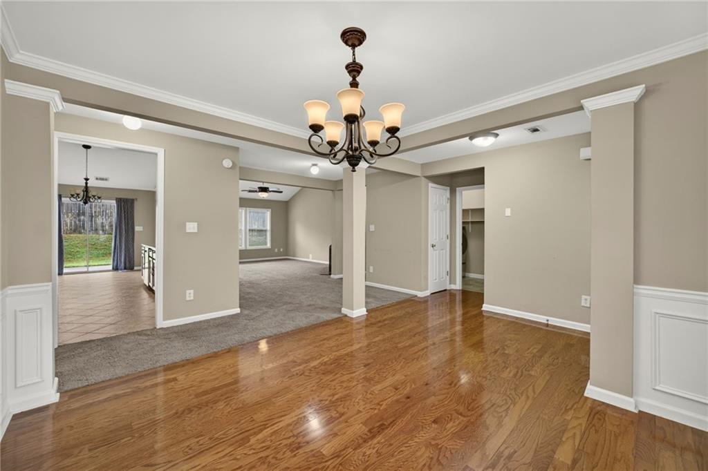 2463 Walnut Tree Lane