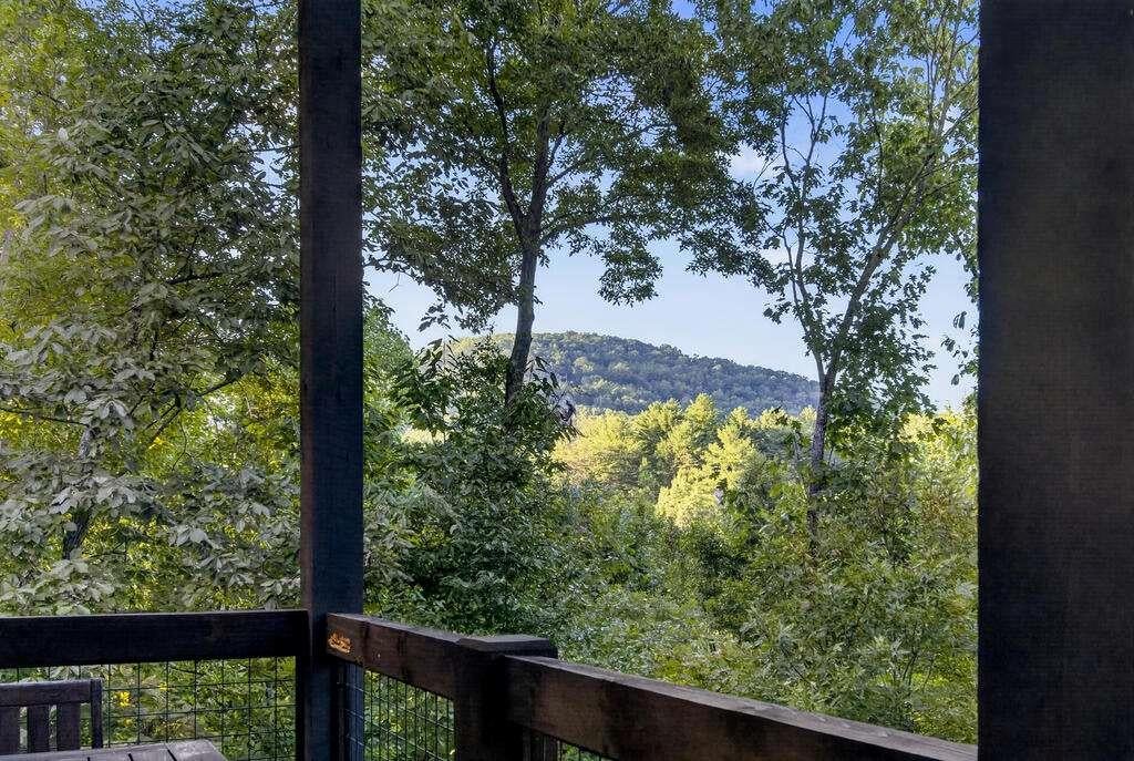 78 Deer Crest Road