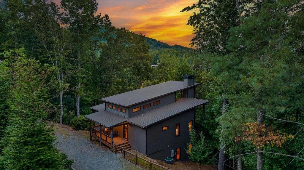 78 Deer Crest Road