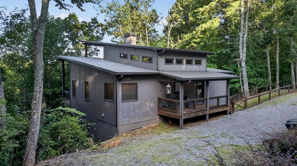 78 Deer Crest Road