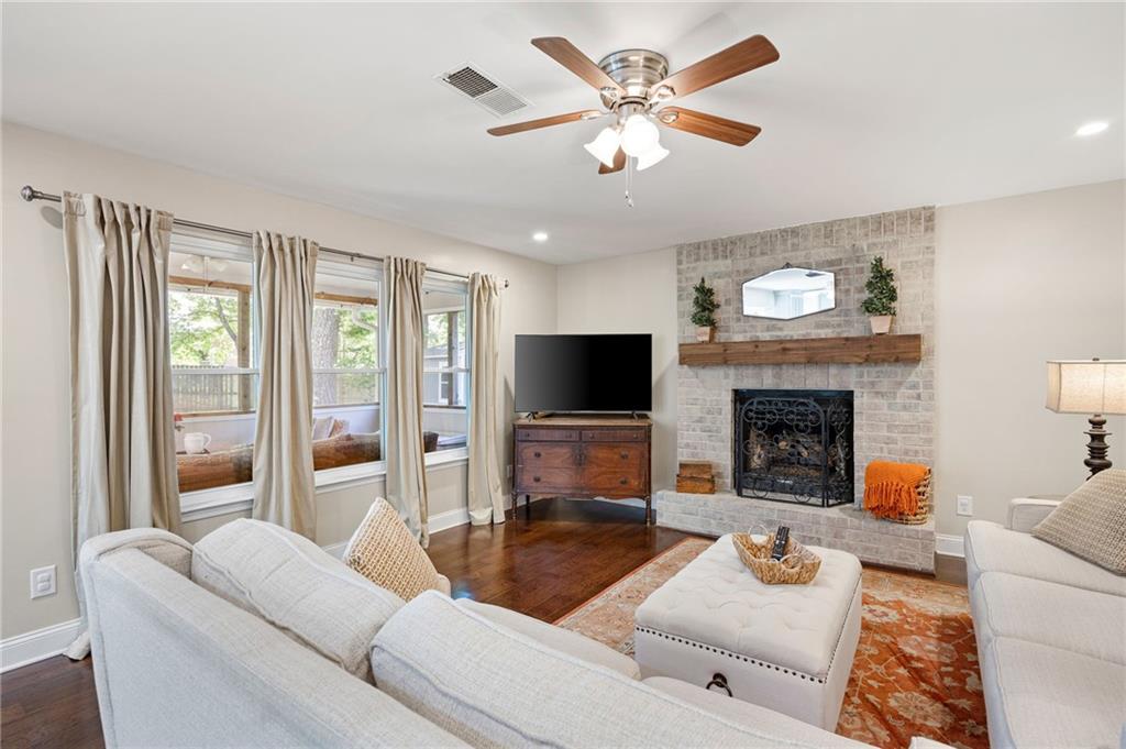 41 Songbird Court NW