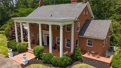 A home in Newnan