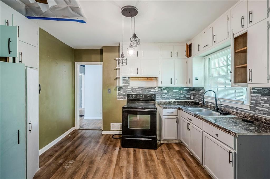 1239 Avonwood Circle SW