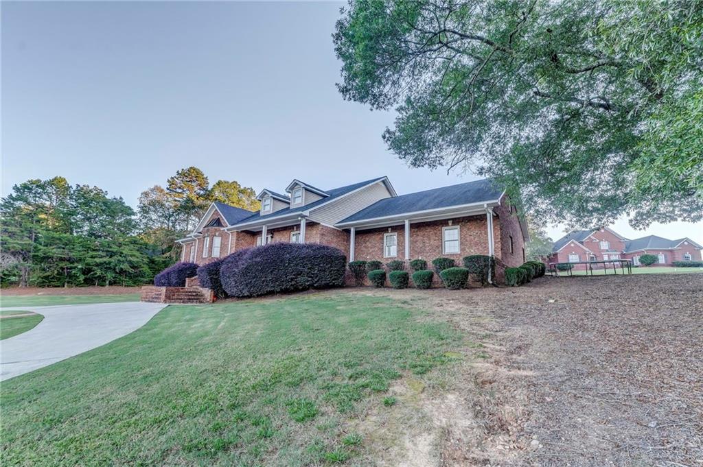 12 Breckenridge Drive
