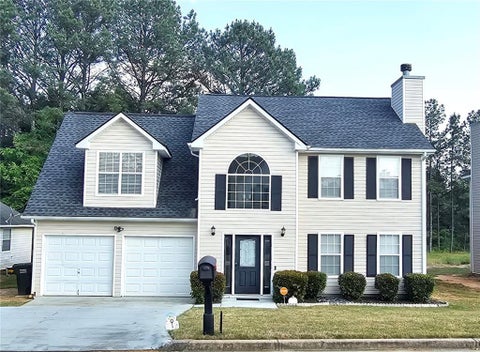 Homes For Sale - 4655 Millenium View Court<br/> Snellville, GA 30039