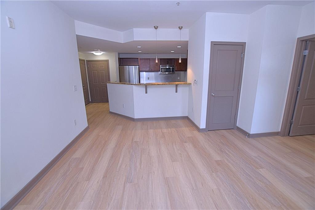 390 17th Street NW 2007