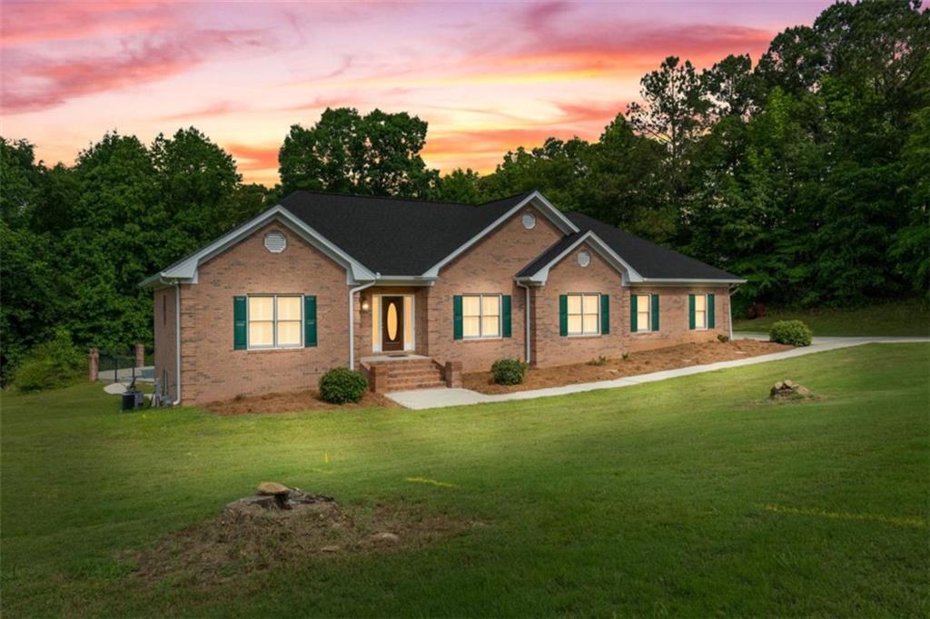 604 Clearwater Court