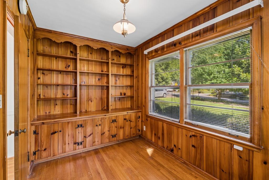 1343 Emory Road