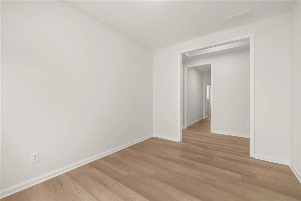 Snellville, Georgia 30078, United States, 2 Bedrooms Bedrooms, ,2 BathroomsBathrooms,Residential,Pending,162016