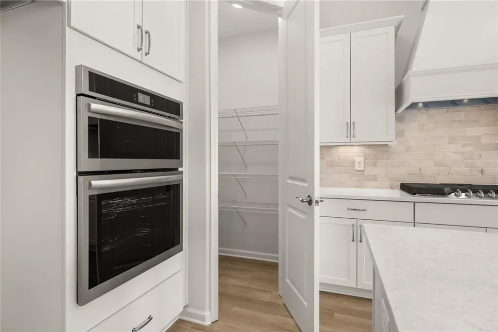 Snellville, Georgia 30078, United States, 2 Bedrooms Bedrooms, ,2 BathroomsBathrooms,Residential,Pending,162016