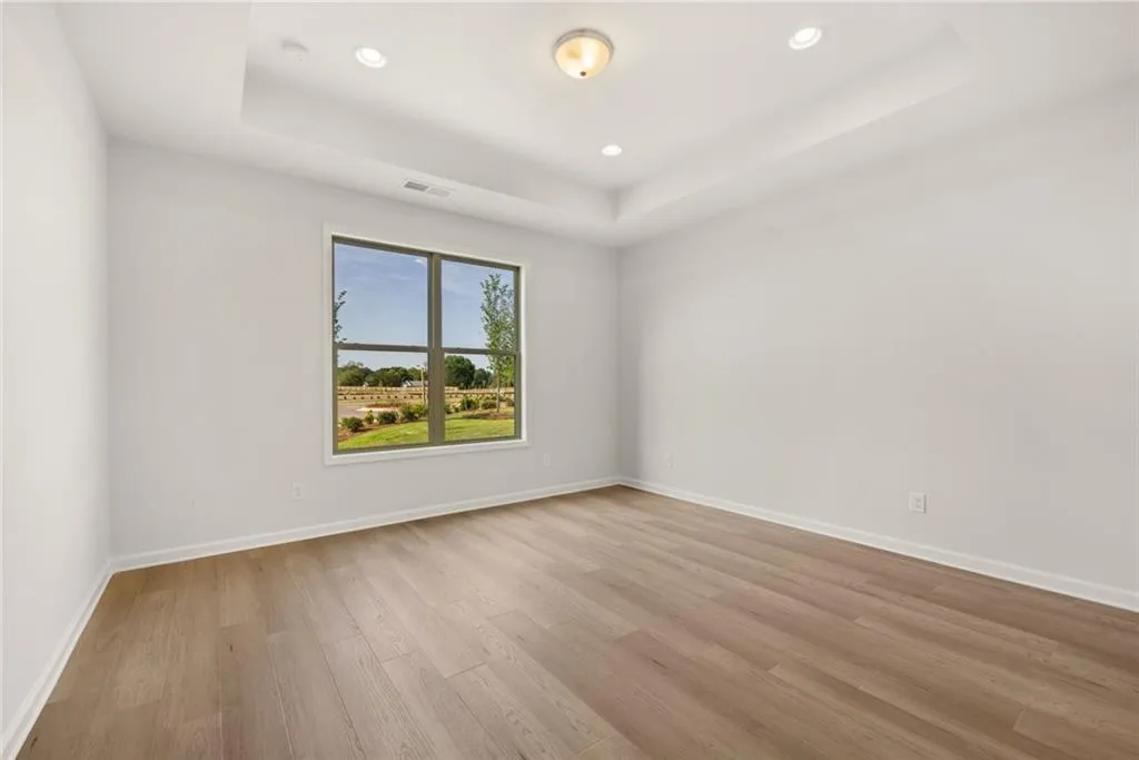 Snellville, Georgia 30078, United States, 2 Bedrooms Bedrooms, ,2 BathroomsBathrooms,Residential,Pending,162016