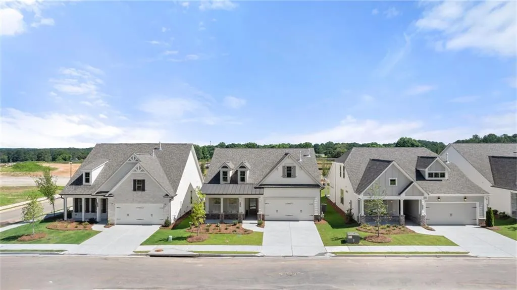 Snellville, Georgia 30078, United States, 2 Bedrooms Bedrooms, ,2 BathroomsBathrooms,Residential,Pending,162016