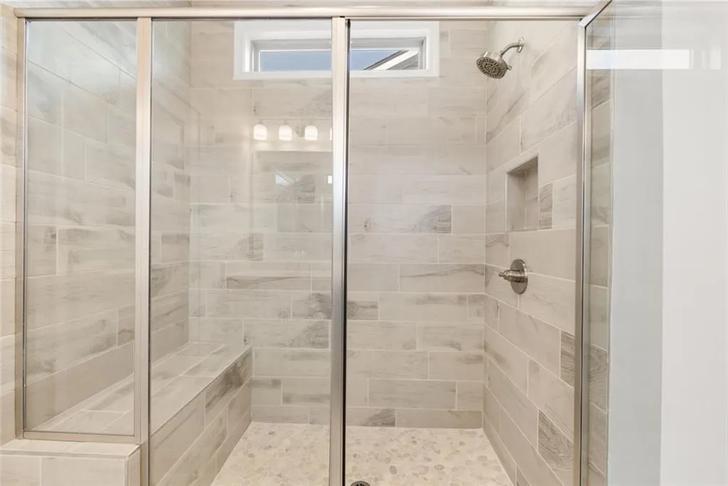 Snellville, Georgia 30078, United States, 2 Bedrooms Bedrooms, ,2 BathroomsBathrooms,Residential,Pending,162016